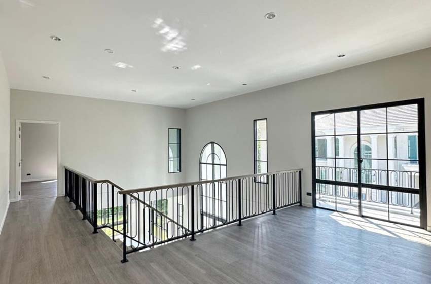 House with Shared Pool in Bangnatrad 